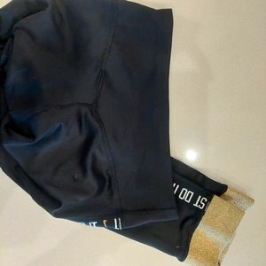 NIKE cropped tights